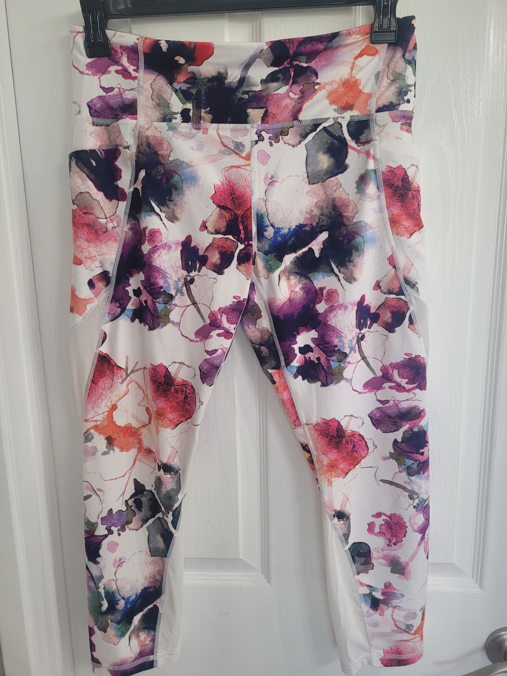 Athleta White and Purple Mudra Leggings Floral 7/8 - Picture 9 of 9